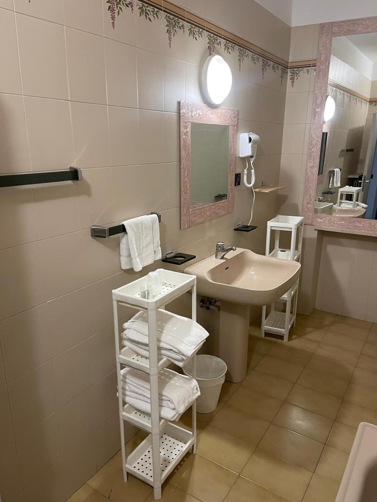 Ca Della Roggia Hotel Rovereto  Bagian luar foto